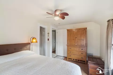 Bedroom - 924 Hawthorne, Temperance, MI 48182 photo 7 of 7