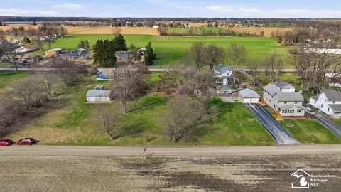 View/Area - 924 Hawthorne, Temperance, MI 48182 photo 1 of 4