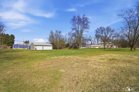 Exterior - 924 Hawthorne, Temperance, MI 48182 photo 11 of 11