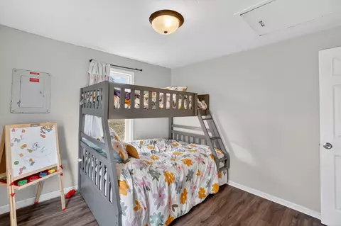 Bedroom - 5322 N Elms, Flushing, MI 48433 photo 4 of 5