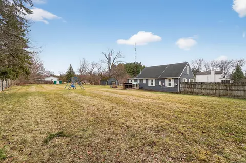 Exterior - 5322 N Elms, Flushing, MI 48433 photo 3 of 7