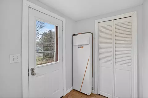 Entry Way - 5322 N Elms, Flushing, MI 48433 photo 4 of 4