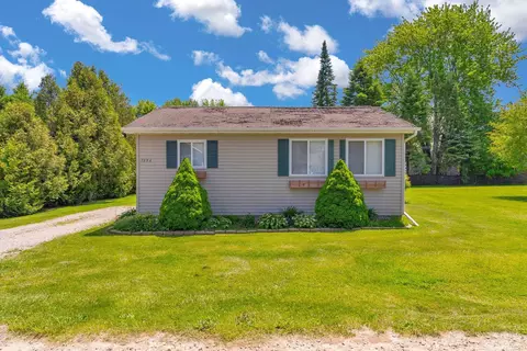 7296 Cedar, Lexington, MI 48450