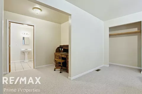 Entry Way - 20 W W Riv, Gladwin, MI 48624 photo 4 of 5