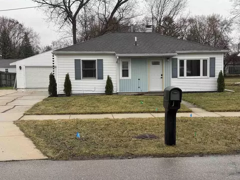 2028 Auburn, Holt, MI 48842