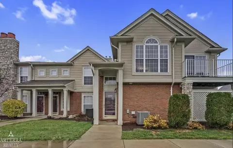 52212 Naugatuck, Macomb, MI 48042