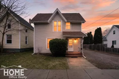 218 S Oak, Owosso, MI 48867