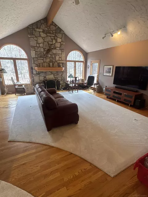 2344 Brewer, Howell, MI 48843 photo 4