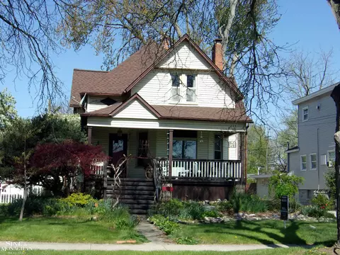 1713 St Clair Riv, Algonac, MI 48001