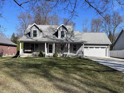 38524 Pineridge, Harrison Township, MI 48045
