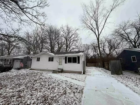 128 Woodward, Saginaw, MI 48601
