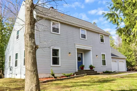 1113 12th, Houghton, MI 49931