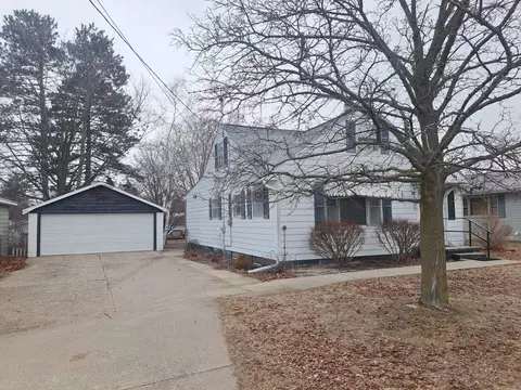 307 Schoolcrest, Clare, MI 48617