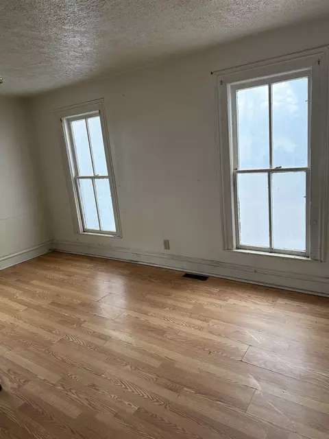 217 E Pearl, Ovid, MI 48866 photo 3