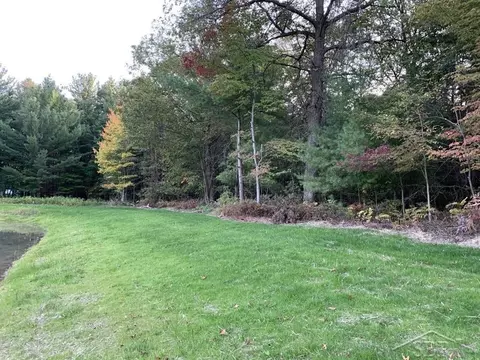 5719 Foxfire, Midland, MI 48642