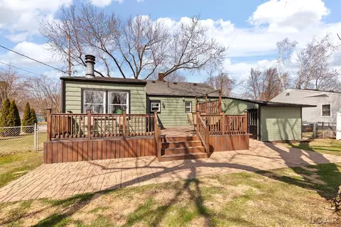 Exterior - 115 Bartlett, Clinton, MI 49236 photo 2 of 11