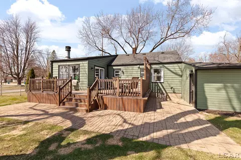 Exterior - 115 Bartlett, Clinton, MI 49236 photo 4 of 11
