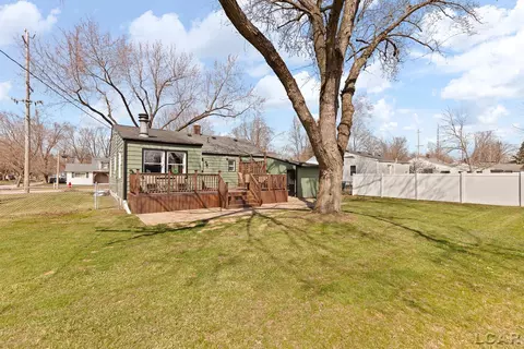 Exterior - 115 Bartlett, Clinton, MI 49236 photo 5 of 11