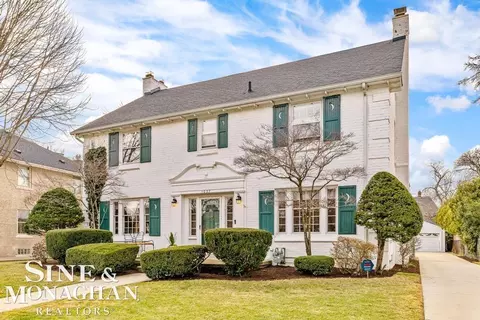 Exterior - 1037 Yorkshire, Grosse Pointe Park, MI 48230 photo 2 of 5