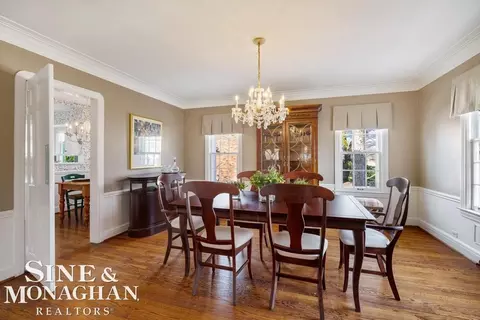Dining - 1037 Yorkshire, Grosse Pointe Park, MI 48230 photo 3 of 4