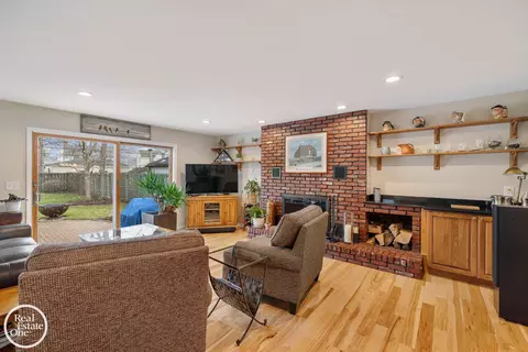 1623 Severn, Grosse Pointe, MI 48236 photo 23