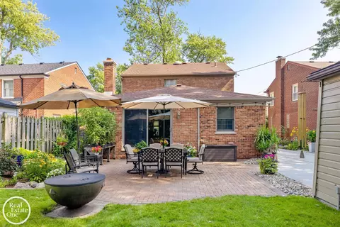 1623 Severn, Grosse Pointe, MI 48236 photo 52