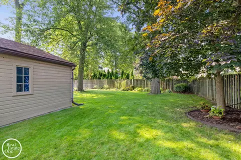1623 Severn, Grosse Pointe, MI 48236 photo 61