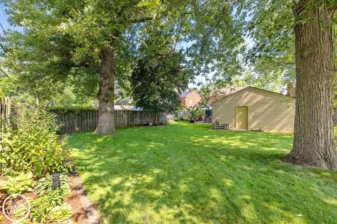 1623 Severn, Grosse Pointe, MI 48236 photo 59