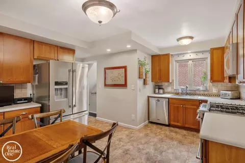 1623 Severn, Grosse Pointe, MI 48236 photo 17
