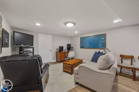 1623 Severn, Grosse Pointe, MI 48236 photo 46