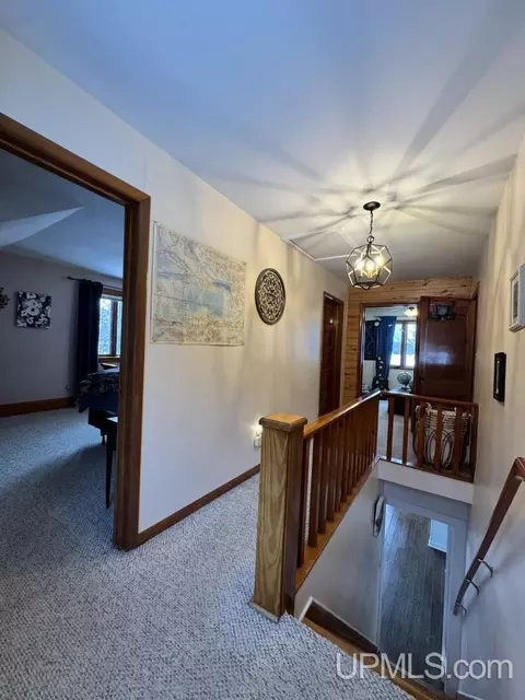 Entry Way - 19675 Skanee, L'anse, MI 49946 photo 2 of 4