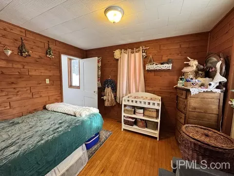 Bedroom - 19675 Skanee, L'anse, MI 49946 photo 7 of 7