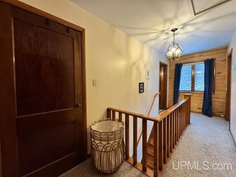 Entry Way - 19675 Skanee, L'anse, MI 49946 photo 3 of 4