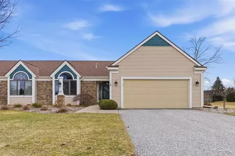 5603 Firethorne, Bay City, MI 48706