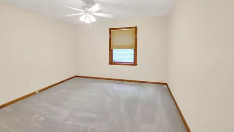 Bedroom - 6292 Prince, Flushing, MI 48433 photo 5 of 7