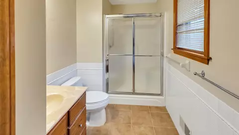 Bath - 6292 Prince, Flushing, MI 48433 photo 1 of 3