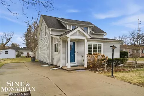 465 Louis, Cottrellville, MI 48039