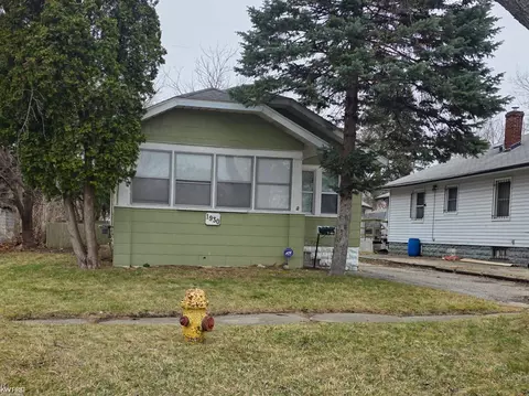 1930 Concord, Flint, MI 48504 photo 2