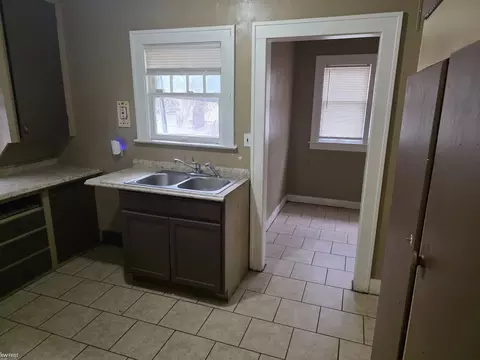 1930 Concord, Flint, MI 48504 photo 5