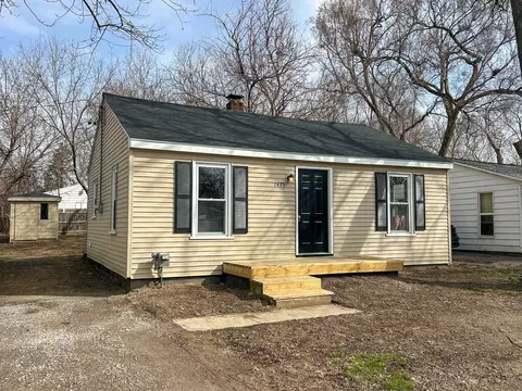 1475 Wells, Burton, MI 48529