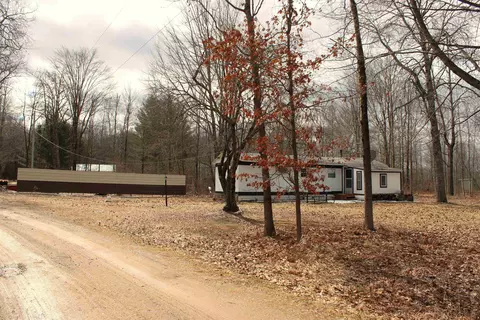 2562 Sterling Truck, Alger, MI 48610