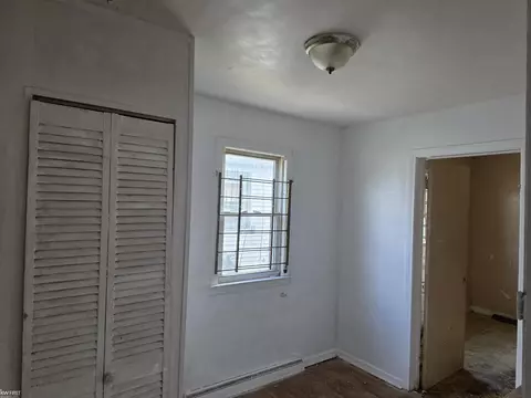 Bedroom - 246 E York, Flint, MI 48505 photo 2 of 3