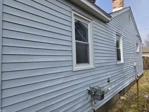 Exterior - 246 E York, Flint, MI 48505 photo 6 of 6