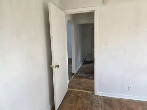 Entry Way - 246 E York, Flint, MI 48505 photo 1 of 4
