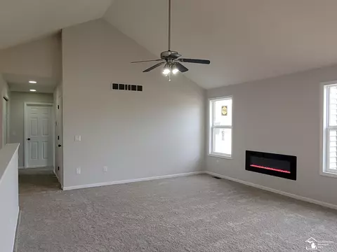 Living - 12322 Hannah, Carleton, MI 48117 photo 2 of 7