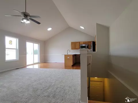 Living - 12322 Hannah, Carleton, MI 48117 photo 6 of 7