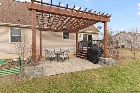 Exterior - 3114 Cobblestone, Tecumseh, MI 49286 photo 10 of 12