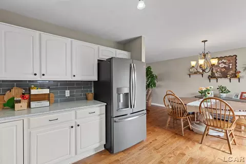 Kitchen - 3114 Cobblestone, Tecumseh, MI 49286 photo 5 of 5