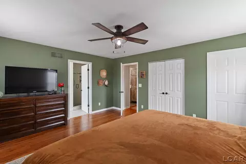 Bedroom - 3114 Cobblestone, Tecumseh, MI 49286 photo 2 of 8