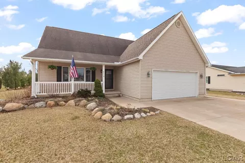 Exterior - 3114 Cobblestone, Tecumseh, MI 49286 photo 6 of 12